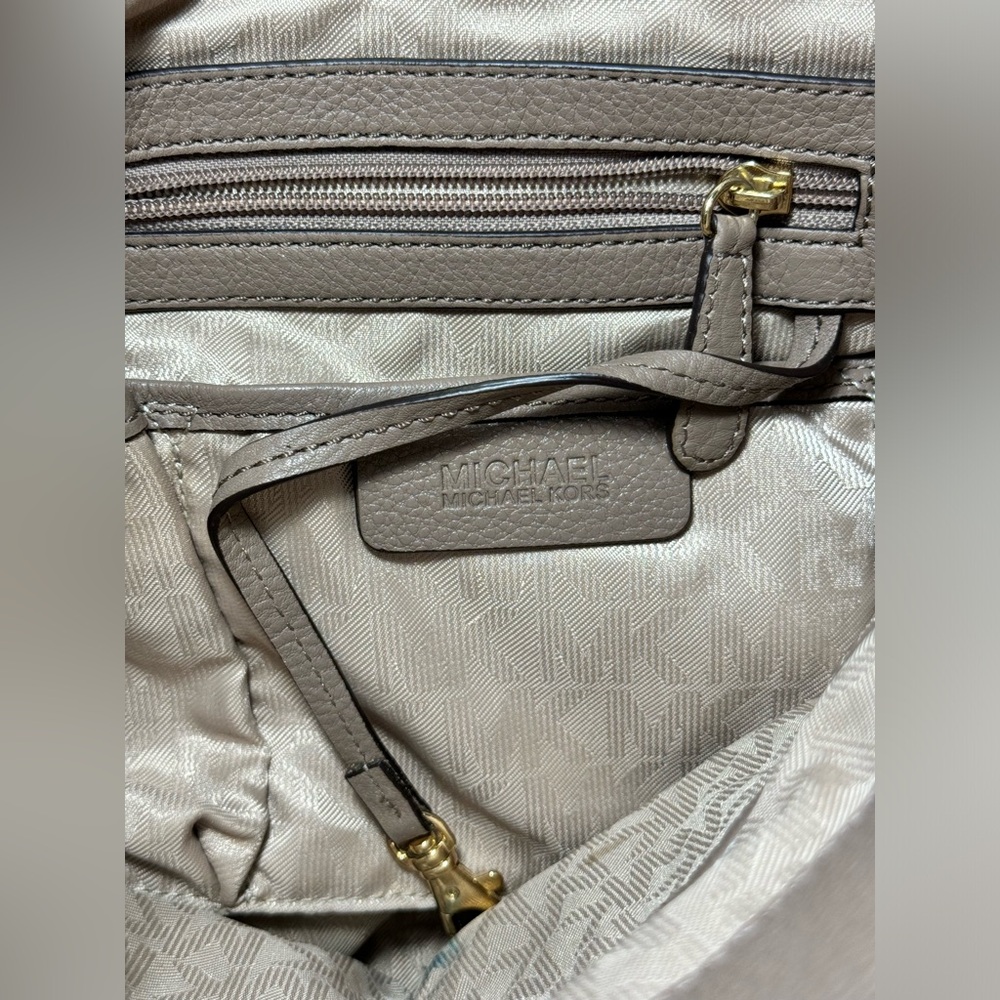 Michael Kors Hobo Leather Shoulder Bag - Picture 7 of 7